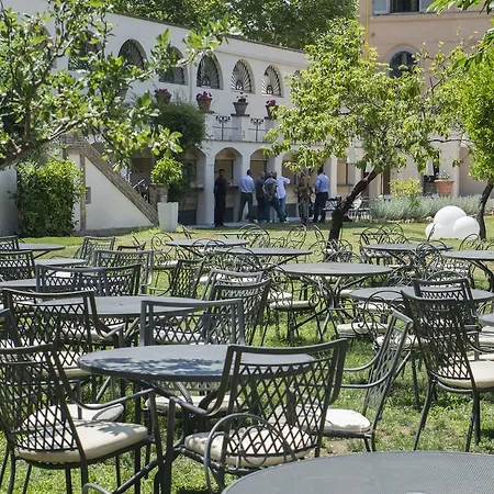 Doria Pamphilj Couette-café Rome