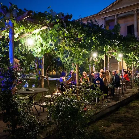 Doria Pamphilj Bed & Breakfast Rome